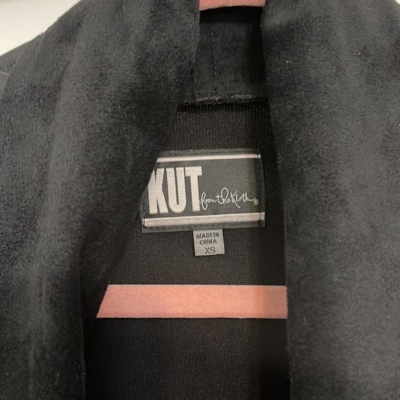 Kut from the Cloth XS Faux Leather Blazer - Picture 3 of 5
